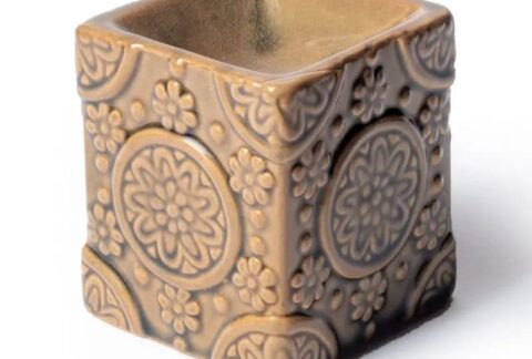 Aromatic wax burner