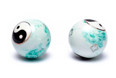 Health-Balls-Yin-Yang-white-green-marbled