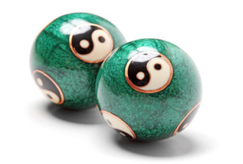 Massage-zen-balls-green-with-Yin-Yang