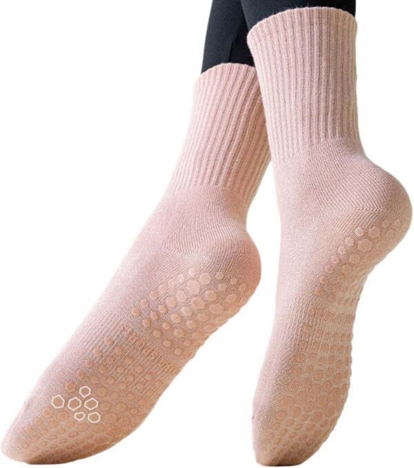 kaltses_gia-yoga-pilates_niyamas-antislip-socks-pink-color