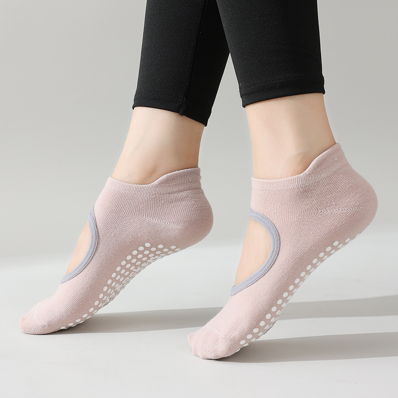 kaltses_gia_yoga_pilates-niyamas-anti-slip-socks