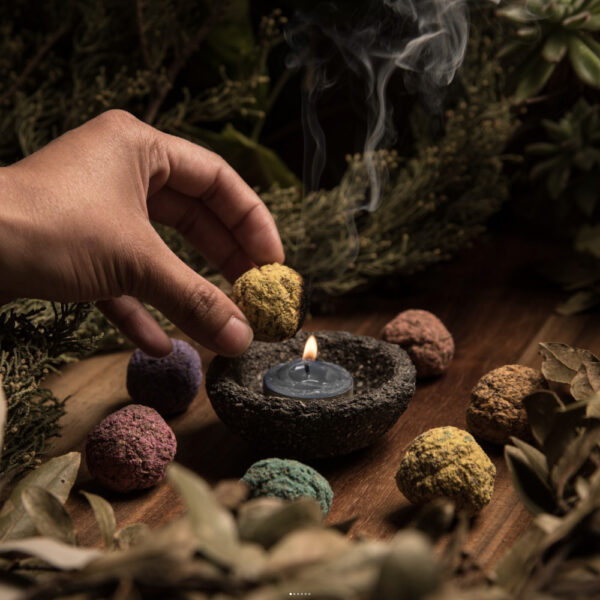 Sagrada-Madre-Botanical-Incense-smudge-bombs