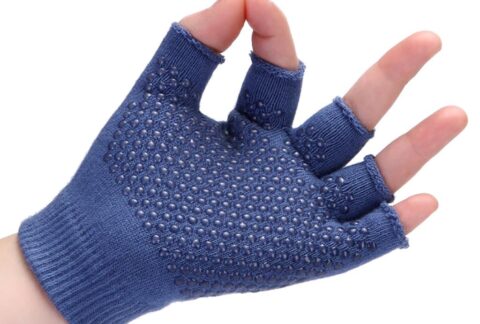 Yoga-anti-slip-gloves-blue-niyamas.yoga