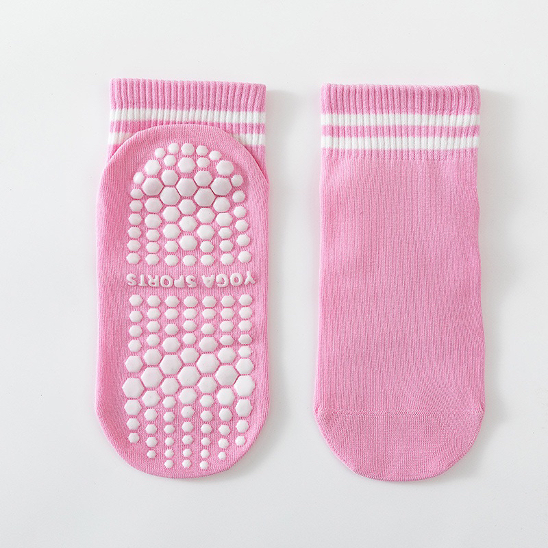 anti-slip-yoga-and-pilates-socks-pink