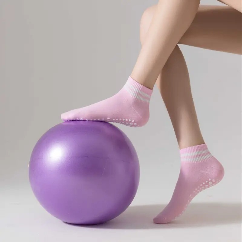 anti-slip-yoga_pilates-socks-pink-color