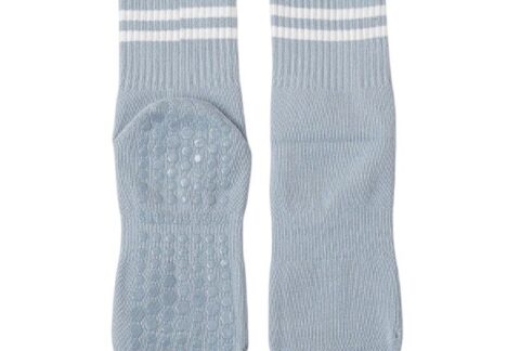 kaltses-gia-yoga-pilates_niyamas-antislip-socks-light-blue