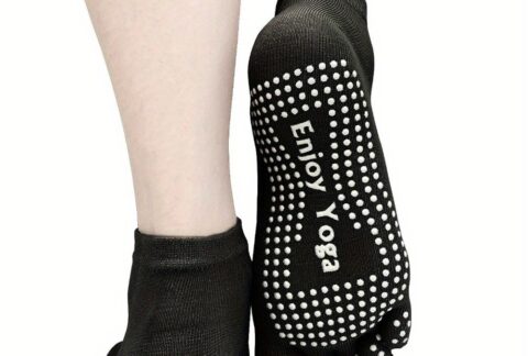 kaltses_gia_yoga_pilates_niyamas-antislip-socks-enjoy-yoga