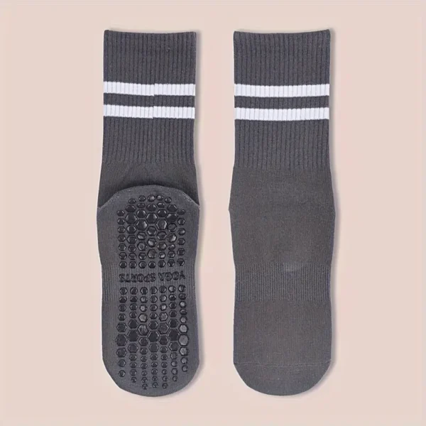 kaltses_gia_yoga_pilates_niyamas-antislip-socks-grey