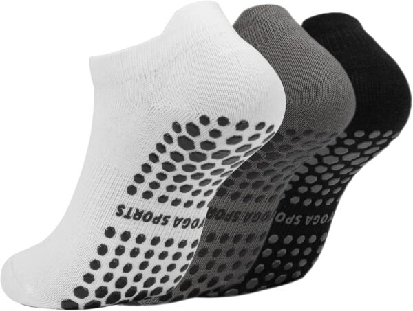 yoga-socks-3pairs.-black-white-grey