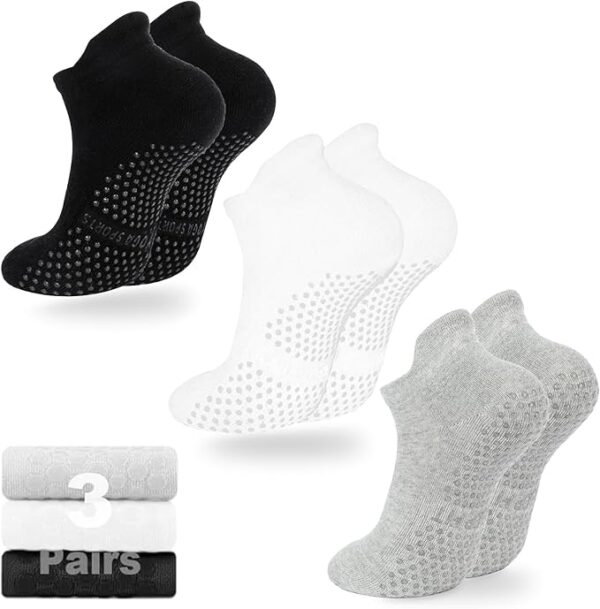 yoga-socks-3pairs.-black-white-grey