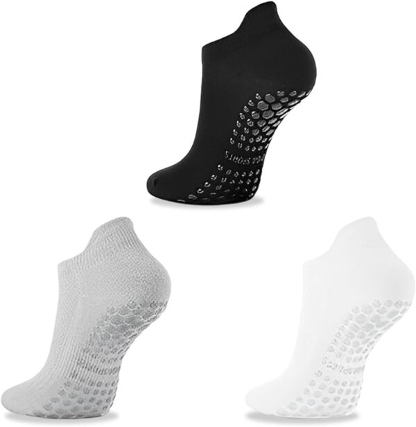 yoga-socks-3pairs.-black-white-grey