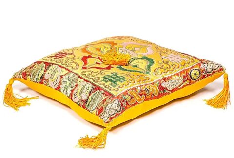 Singing Bowl cushion de luxe double dorje yellow