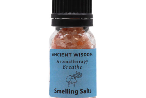 Aromatherapy-smelling-salt-breath-niyamas