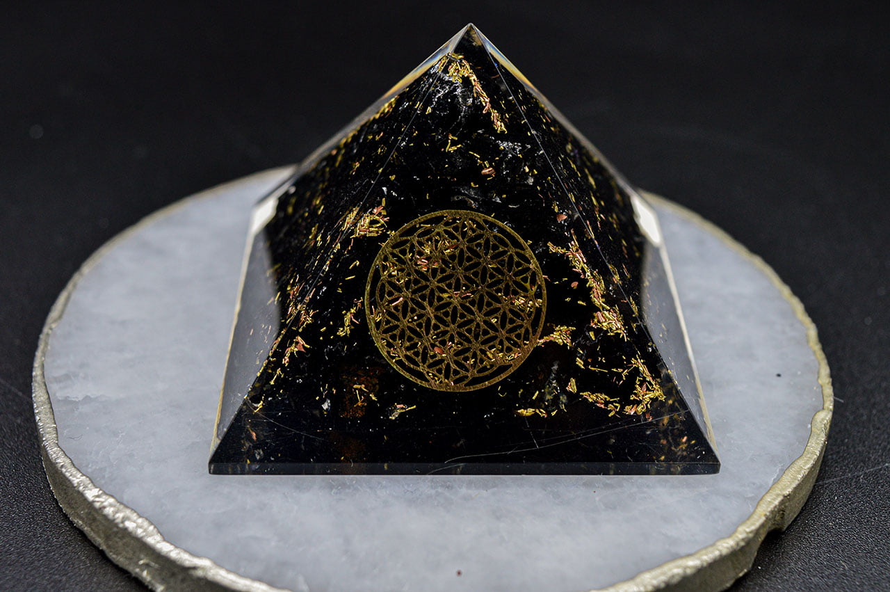 Orgonite-Pyramid-Shungite-Flower-Of-Life-70mm