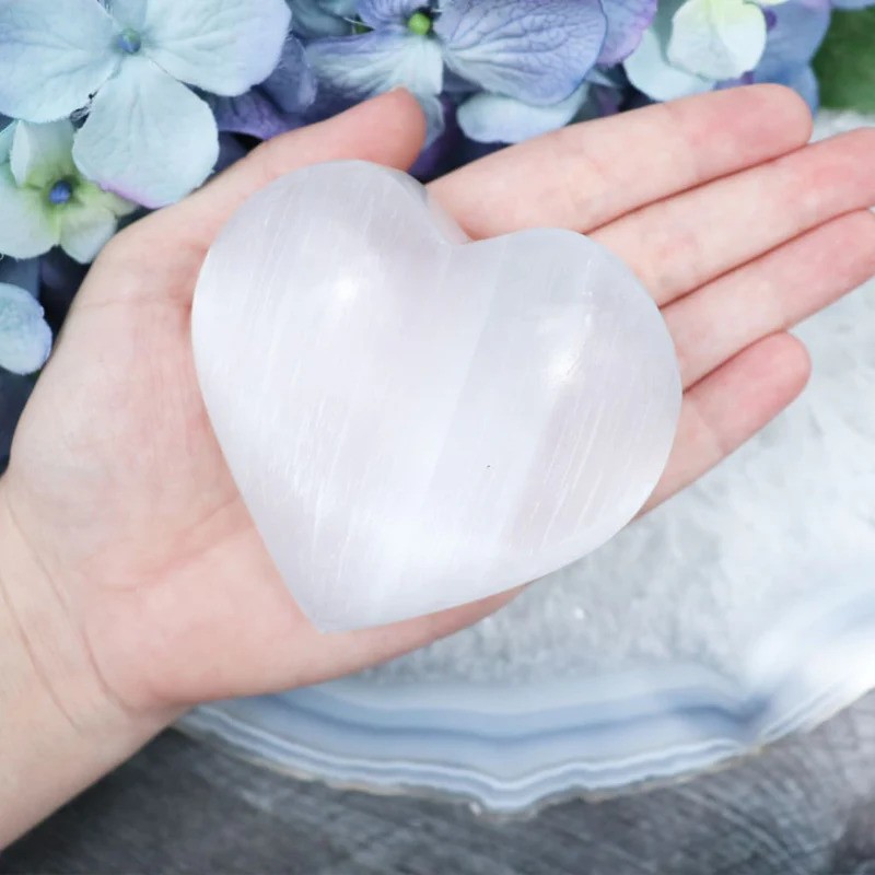 selenite-heart--Magical-White-Gemstone-6_cm