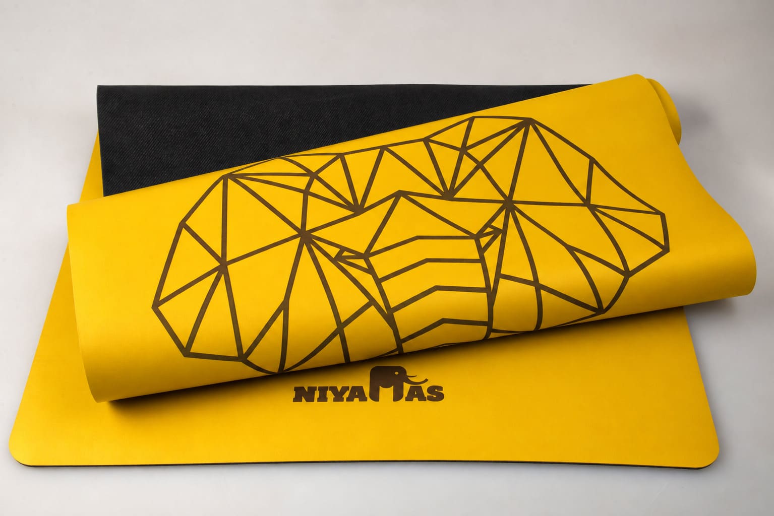 stroma-yoga-niyamas-gaja-yellow
